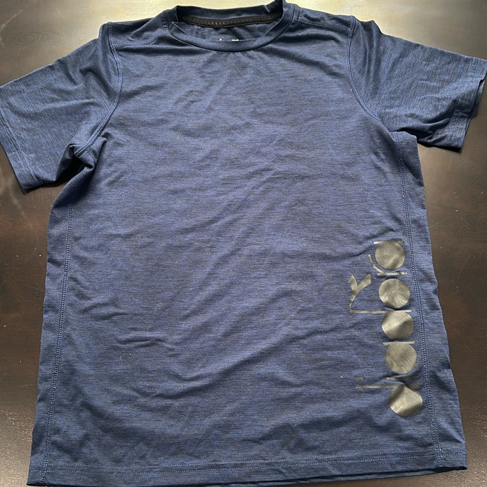 Diadora youth L Tshirt NWOT
